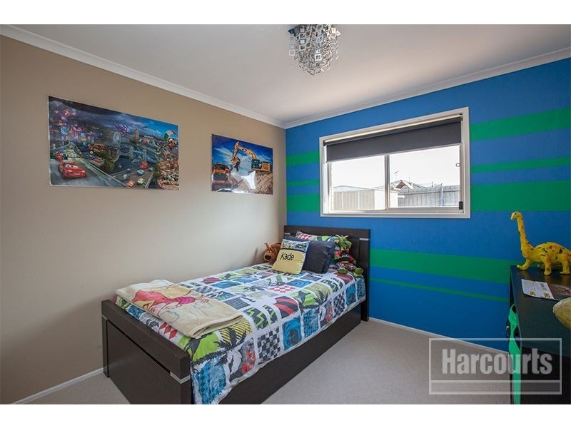 18 Natanya Drive, Pakenham VIC 3810