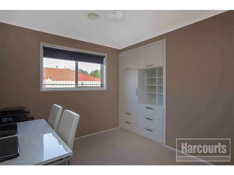 18 Natanya Drive, Pakenham VIC 3810