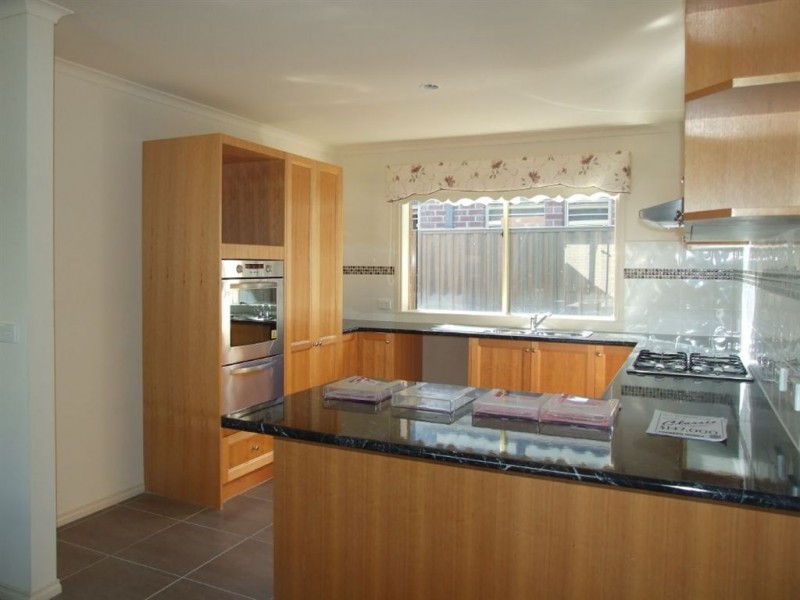 26 Wild Cherry Avenue, Pakenham VIC 3810