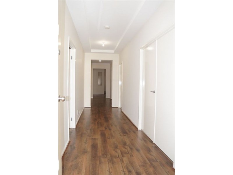 5 Curran Drive, Officer VIC 3809