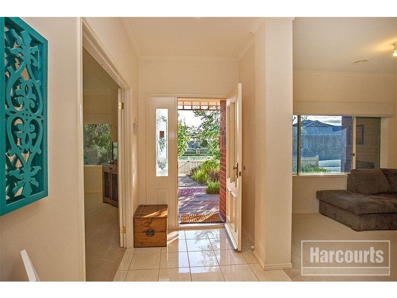 16 Banjo Paterson Drive, Pakenham VIC 3810