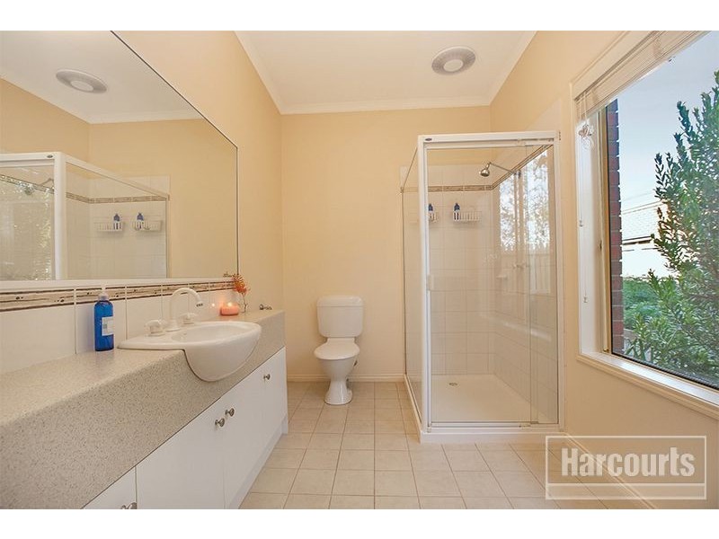 16 Banjo Paterson Drive, Pakenham VIC 3810