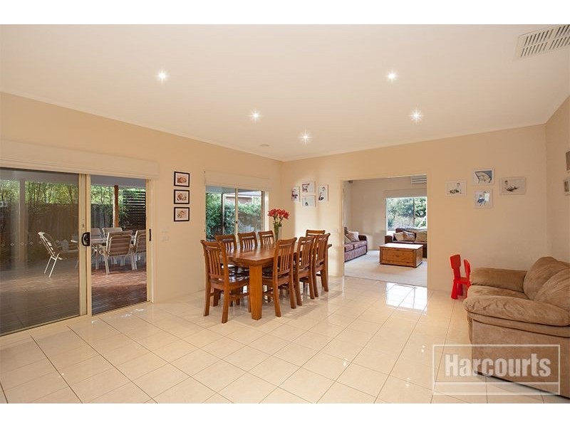 16 Banjo Paterson Drive, Pakenham VIC 3810