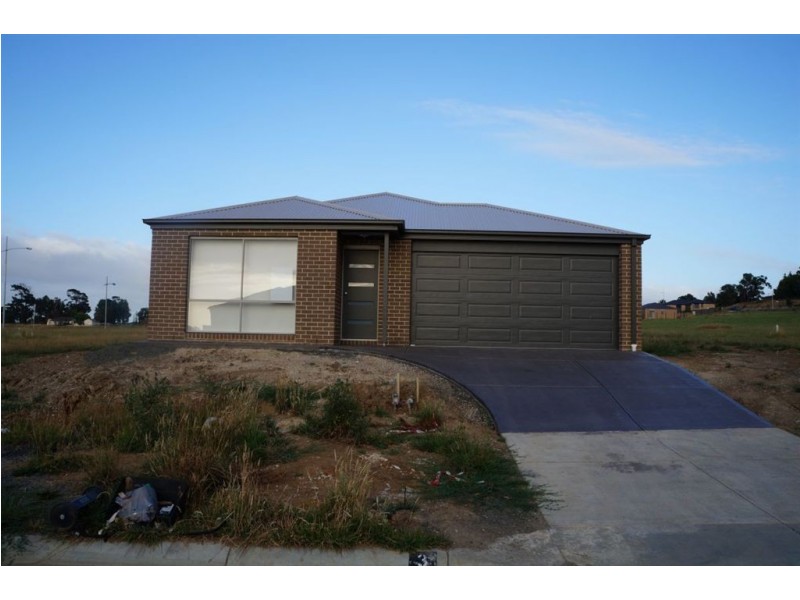 3 Pointer Drive, Pakenham VIC 3810