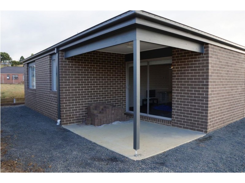 3 Pointer Drive, Pakenham VIC 3810