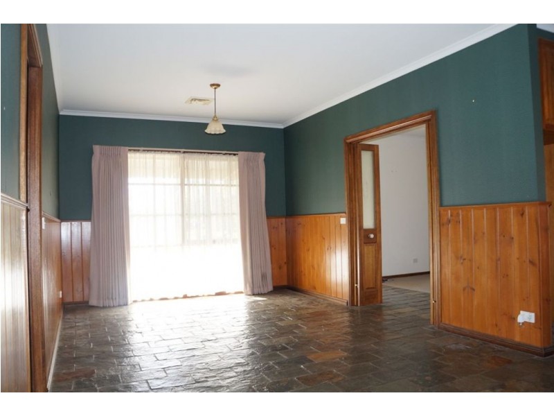 6 Hoya Court, Cranbourne North VIC 3977