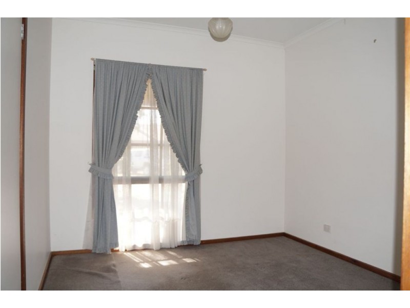 6 Hoya Court, Cranbourne North VIC 3977