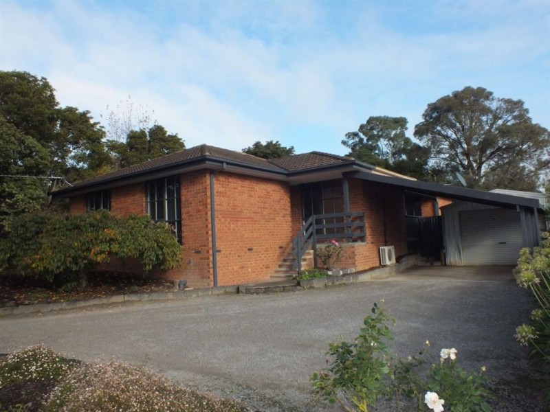 79 Ahern Road, Pakenham VIC 3810