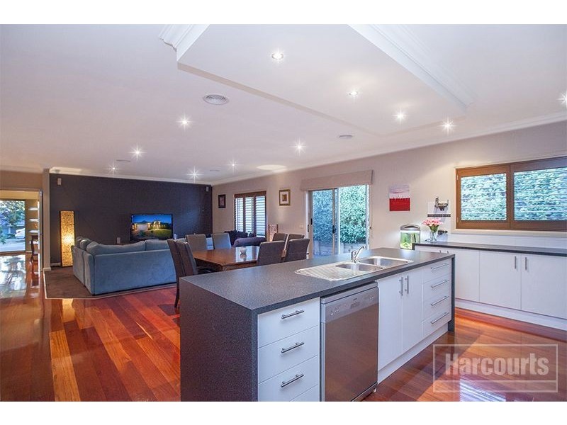 6 Renlik Court, Pakenham VIC 3810