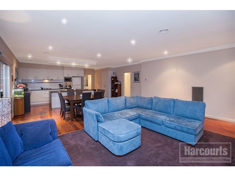 6 Renlik Court, Pakenham VIC 3810