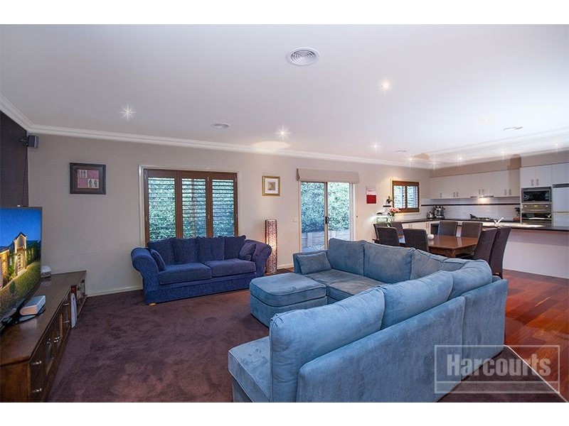 6 Renlik Court, Pakenham VIC 3810