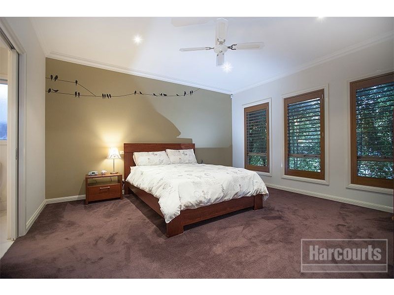 6 Renlik Court, Pakenham VIC 3810