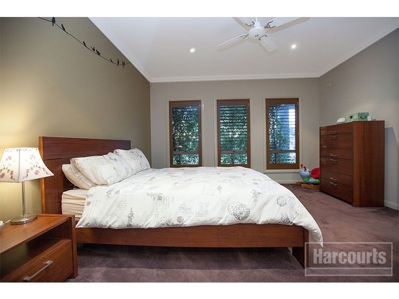 6 Renlik Court, Pakenham VIC 3810