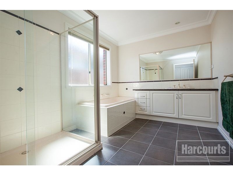 2/321 Rossiter Road, Koo Wee Rup VIC 3981