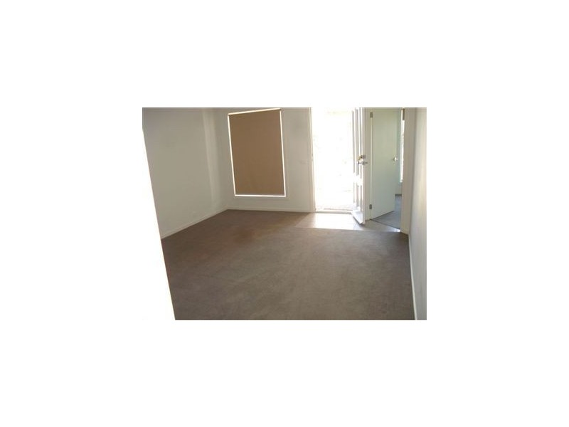 8 Kosta Boda Boulevard, Pakenham VIC 3810