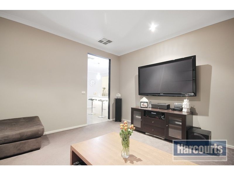 23 Rush Lily Drive, Officer VIC 3809