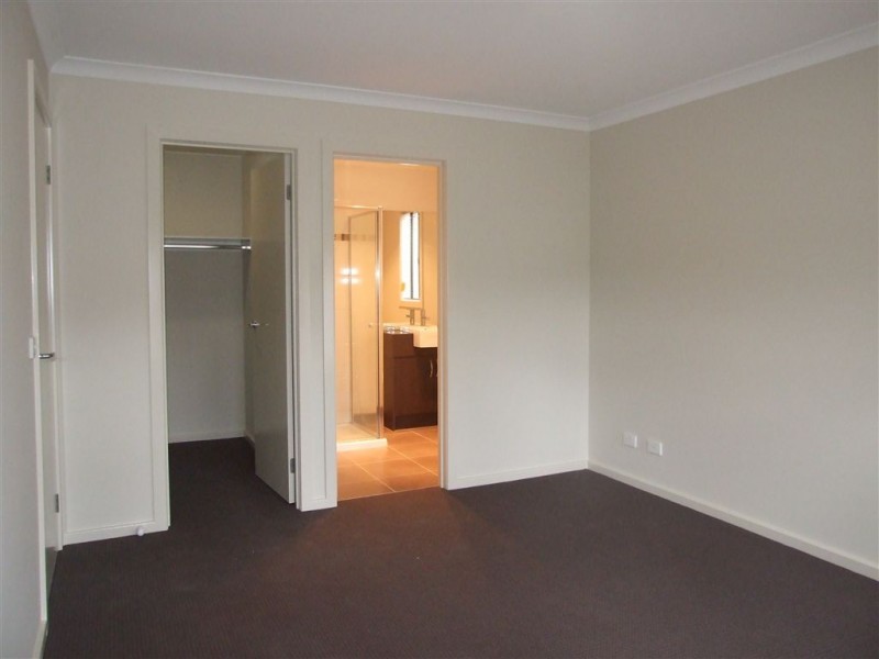 58 Melissa Way, Pakenham VIC 3810