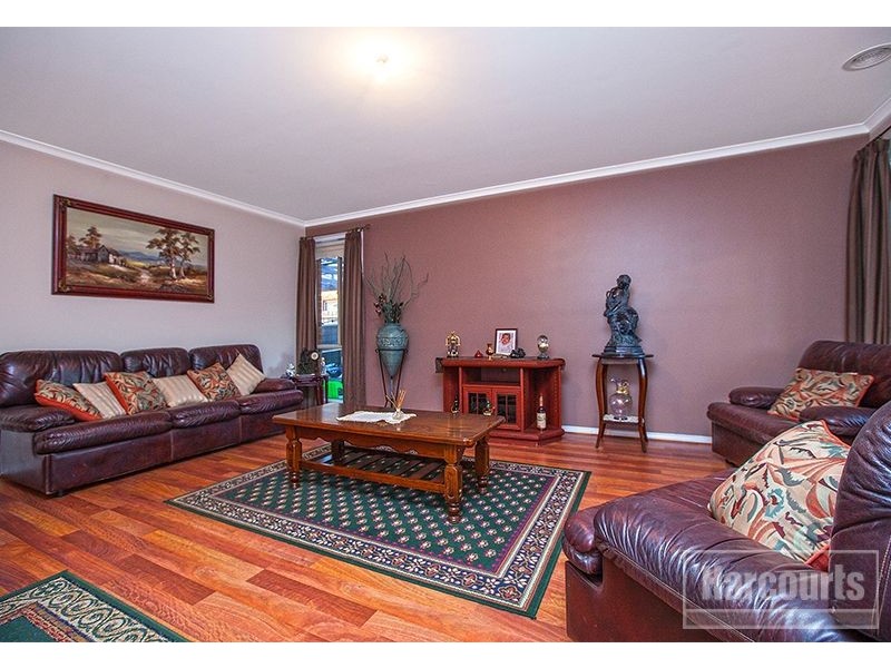 88 Sandalwood Drive, Pakenham VIC 3810