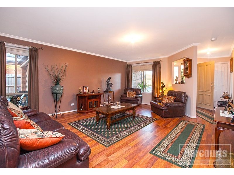 88 Sandalwood Drive, Pakenham VIC 3810