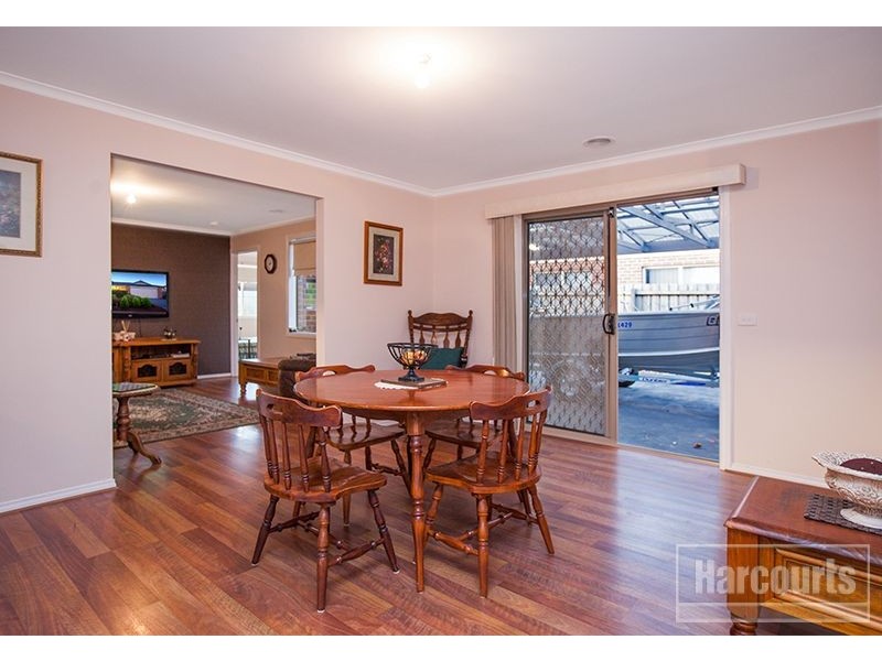 88 Sandalwood Drive, Pakenham VIC 3810