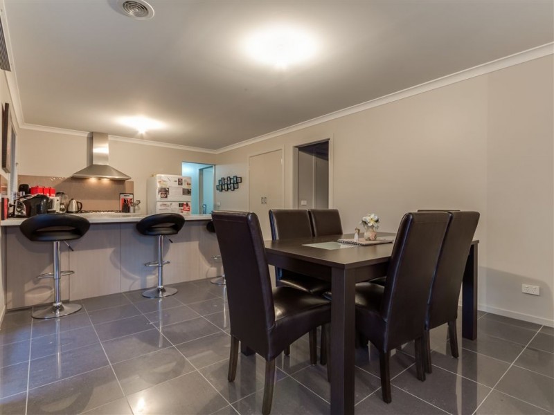 47 Ebony Drive, Pakenham VIC 3810