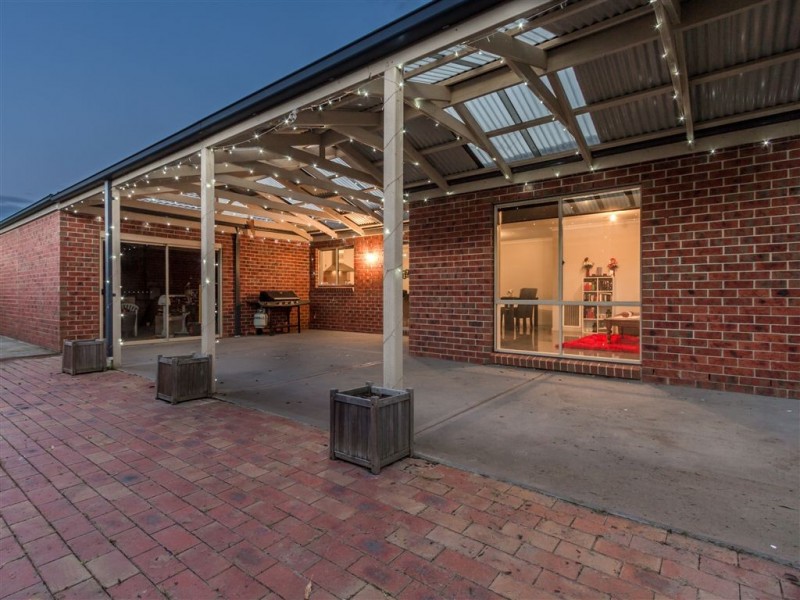 47 Ebony Drive, Pakenham VIC 3810