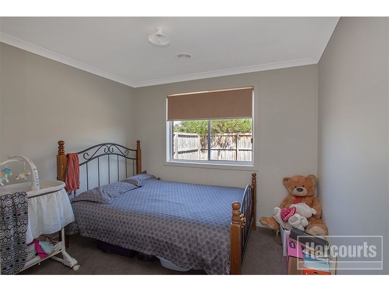8 Kosta Boda Boulevard, Pakenham VIC 3810