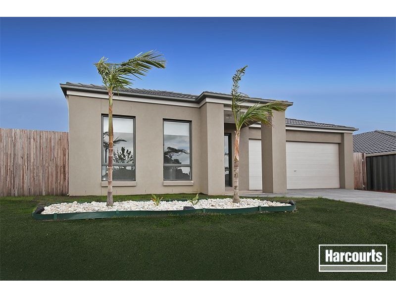 38 Victoria Place, Pakenham VIC 3810