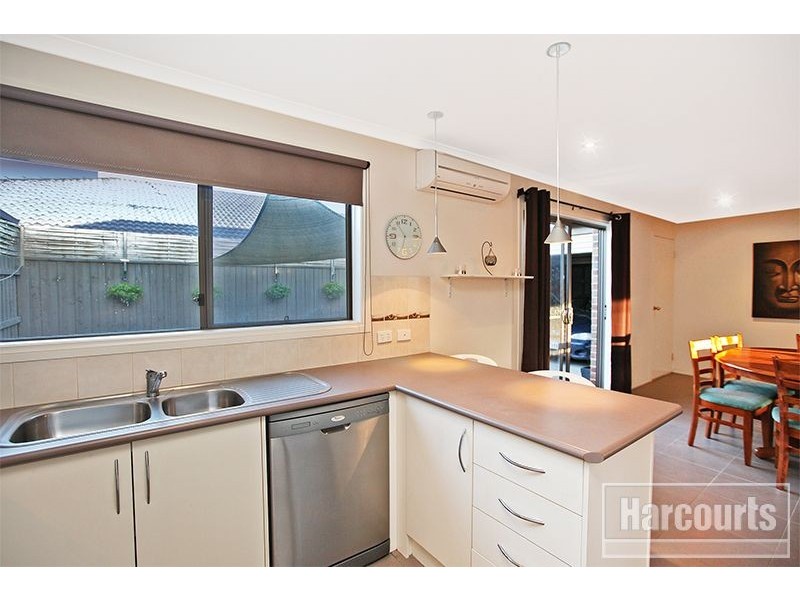 7 Pomegranate Way, Pakenham VIC 3810