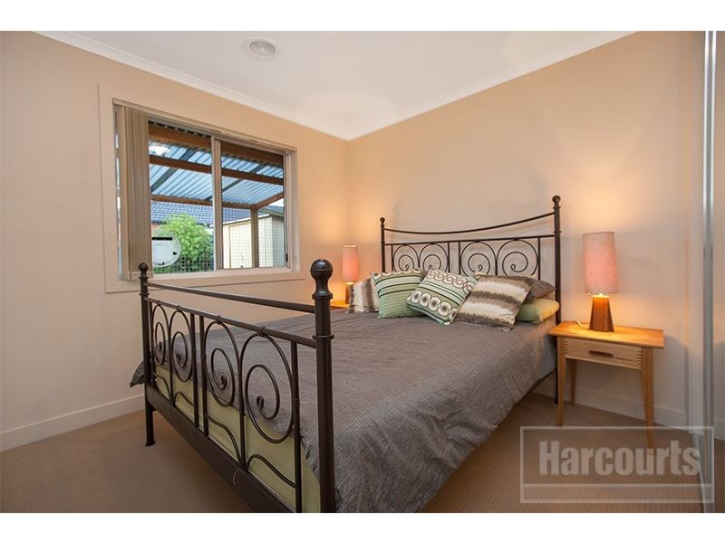 4 Laurina Link, Pakenham VIC 3810