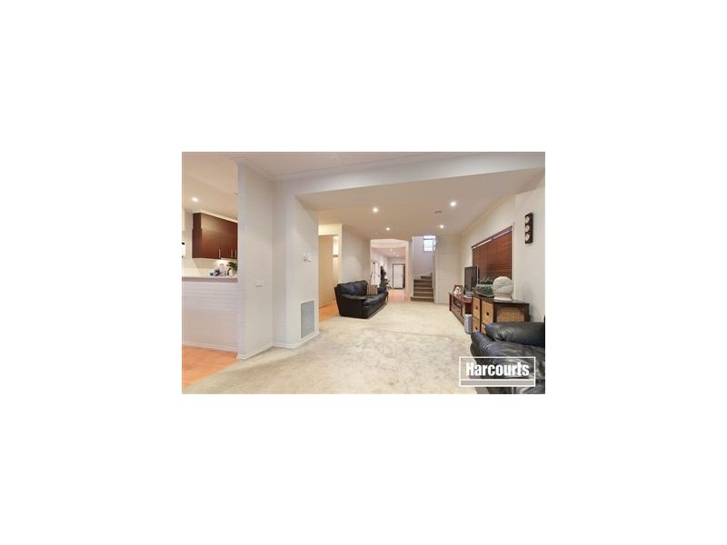 17 Arbour Rise, Pakenham VIC 3810