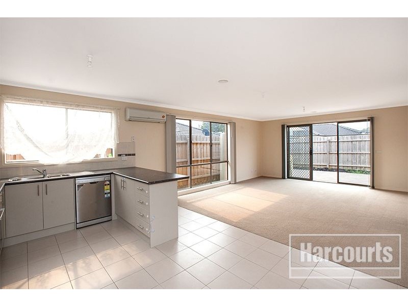 14/108 Ahern Road, Pakenham VIC 3810