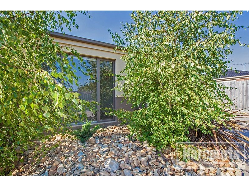 14/108 Ahern Road, Pakenham VIC 3810