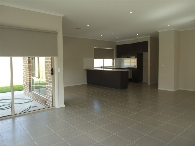 23 Central Avenue, Pakenham VIC 3810