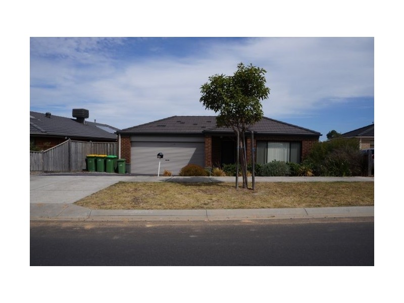 46 Irving Road, Pakenham VIC 3810