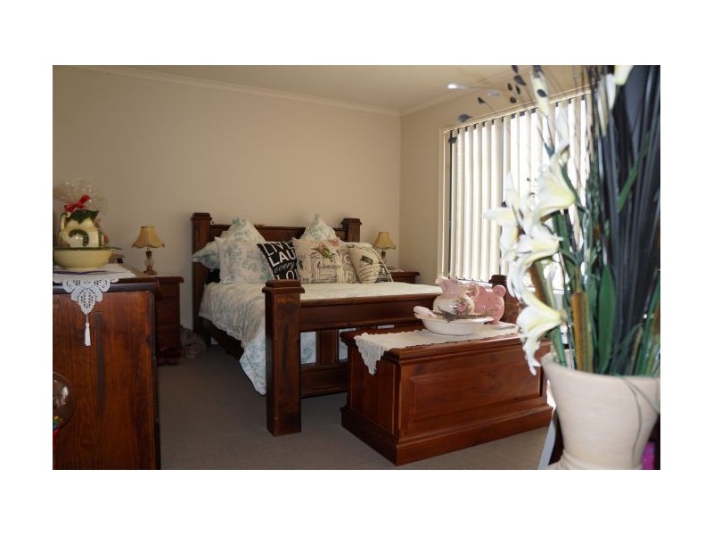 46 Irving Road, Pakenham VIC 3810