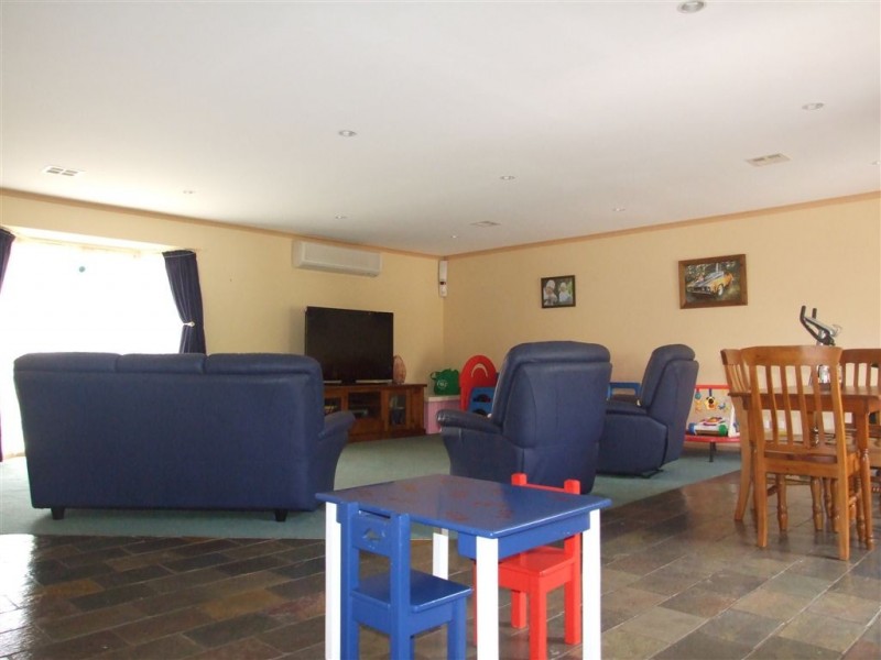 6 Kelly Court, Pakenham VIC 3810