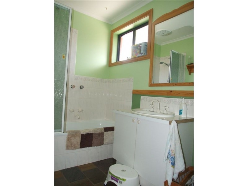 6 Kelly Court, Pakenham VIC 3810