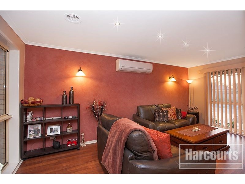 30 Pommel Street, Pakenham VIC 3810