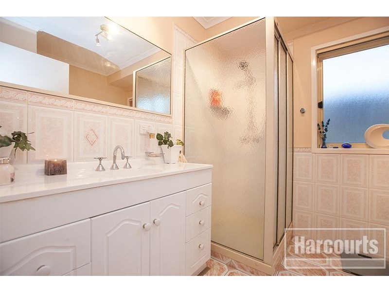 30 Pommel Street, Pakenham VIC 3810