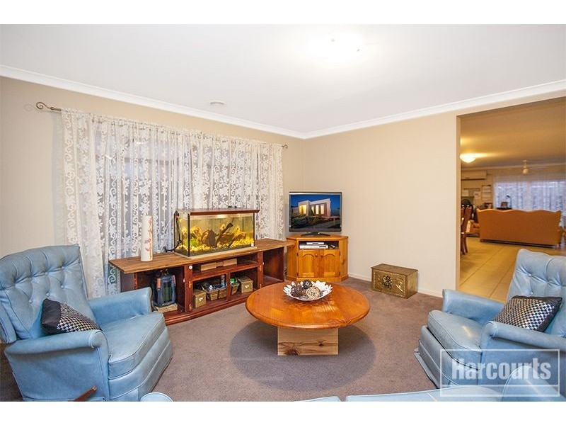 87 Sandalwood Drive, Pakenham VIC 3810