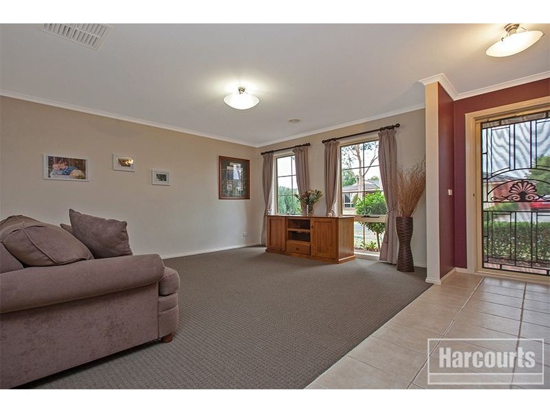 4 Tambo Court, Pakenham VIC 3810