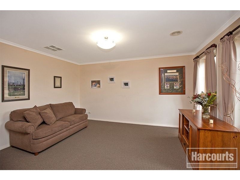 4 Tambo Court, Pakenham VIC 3810