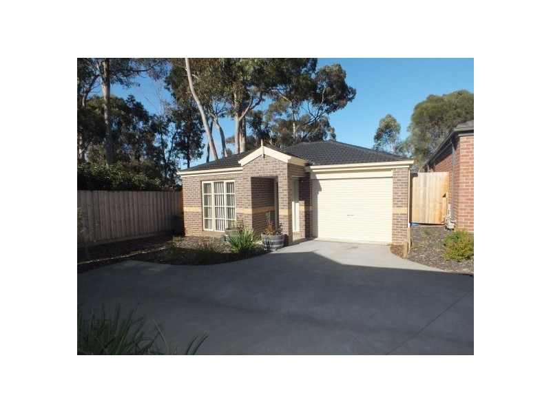 10/40 Army Road, Pakenham VIC 3810