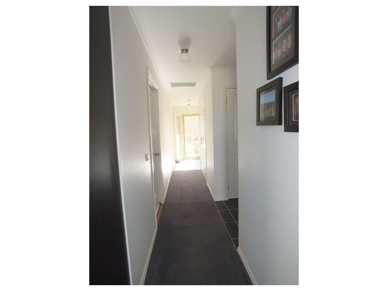 10/40 Army Road, Pakenham VIC 3810