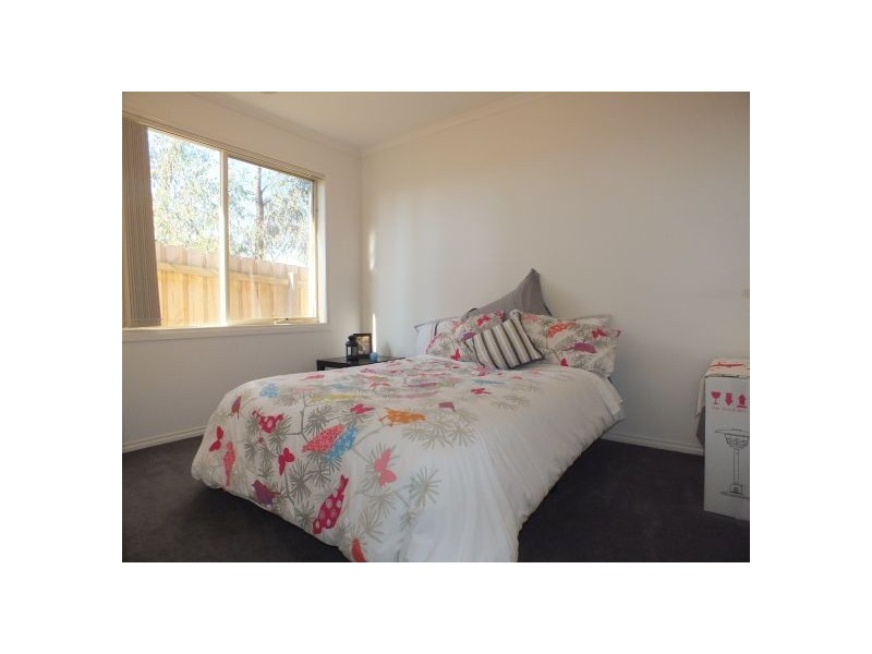 10/40 Army Road, Pakenham VIC 3810