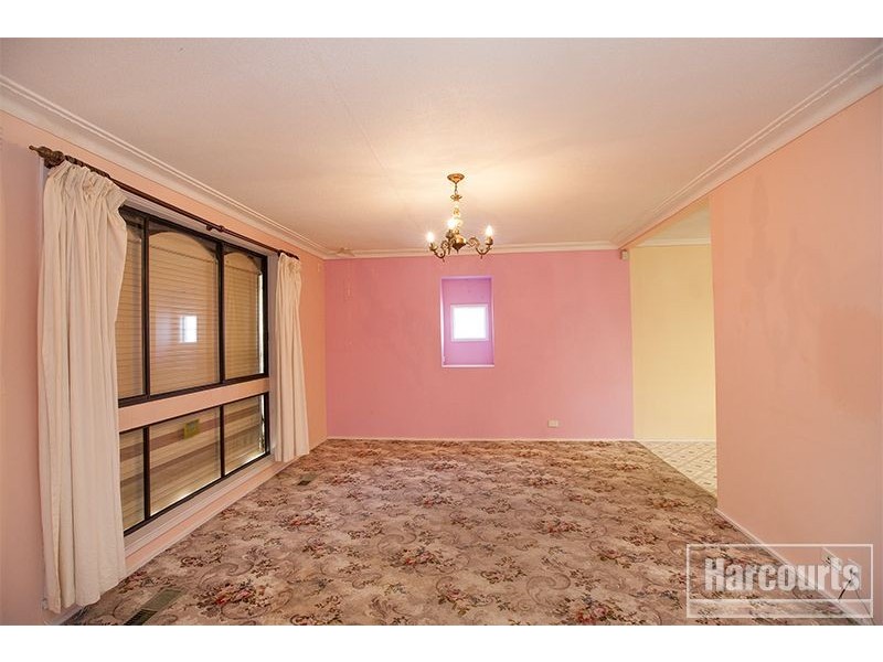 33 Henty Street, Pakenham VIC 3810