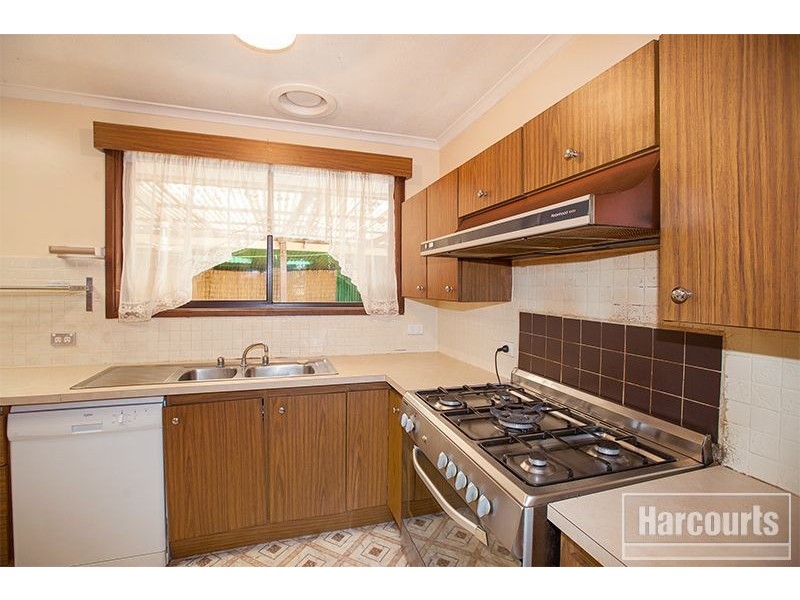 33 Henty Street, Pakenham VIC 3810