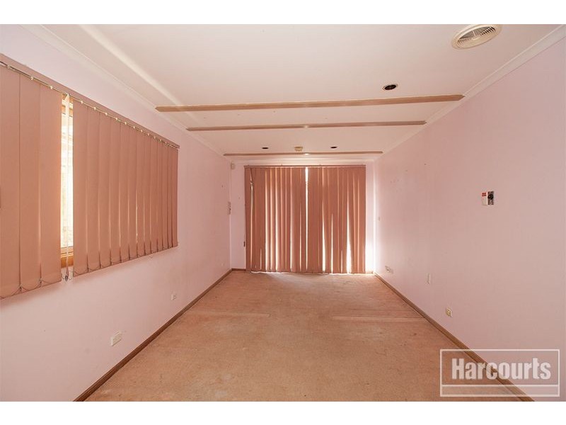 33 Henty Street, Pakenham VIC 3810