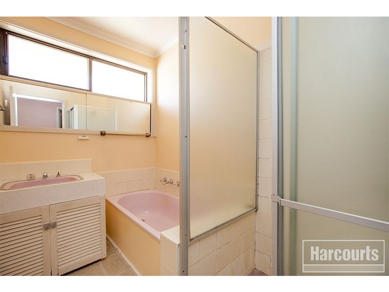 33 Henty Street, Pakenham VIC 3810